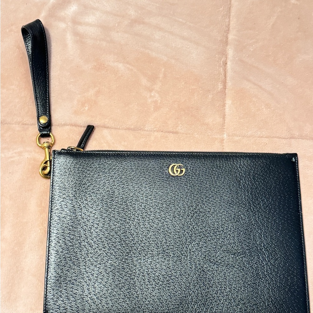 Gucci Black Leather Wristlet